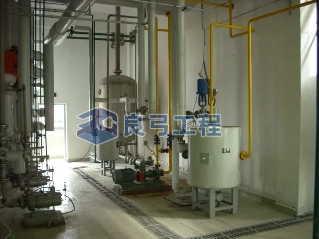 河南精煉油設(shè)備廠家講述煉油設(shè)備進(jìn)行催化裂解的原理